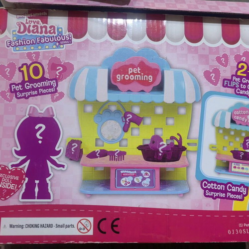 Love, Diana Fashion Fabulous! 2-in-1 Playset used toy set