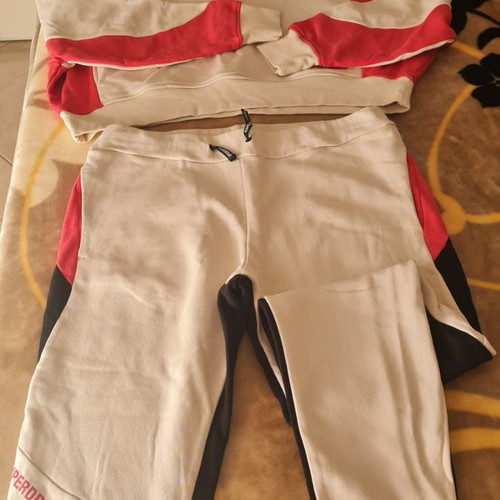 Superdry tracksuit new size M beige