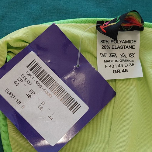 Kayak women's bikini bottom new, size Medium, green