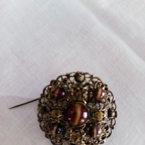 Vintage Baroque brooch used with brown stones and filigree detail