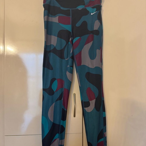 Nike dri-fit γυναικείο κολάν ΝοSmall σαν καινούριο