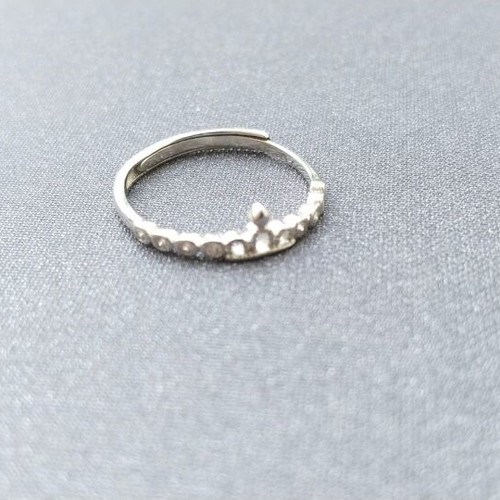 Silver ring openable zircon with crown center new