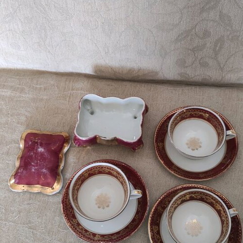 Tea cups with saucers and chocolate pot like new