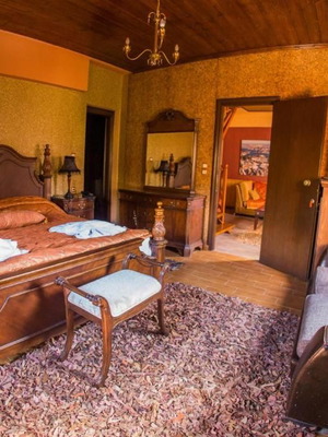 Σετ κρεβατοκάμαρας Queen Size μεταχειρισμένο από μασίφ καρυδιά