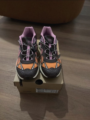 Παπούτσια Salomon C Sal Cat Whisper αθλητικά καινούργια, καφέ ροζ 39.5