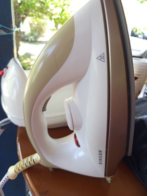Ατμοσίδερο Singer SGR-17200-CRMG μεταχειρισμένο, 2200W