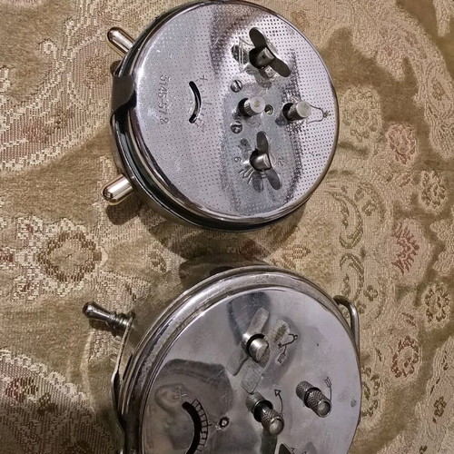 Table clocks used, pack of 2, analog with box