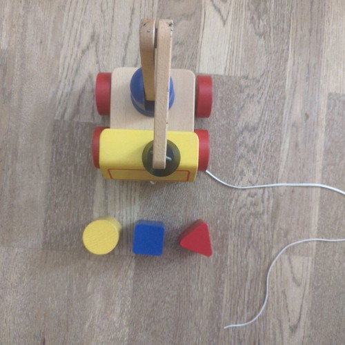IKEA wooden toy like new with magnet