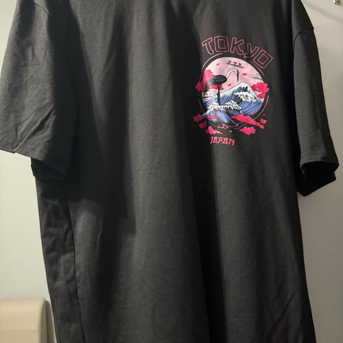 T-shirt new, size L, black with Tokyo Japan print