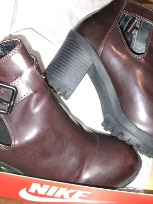 ZARA Trafaluc bordo ankle boots size 38 like new
