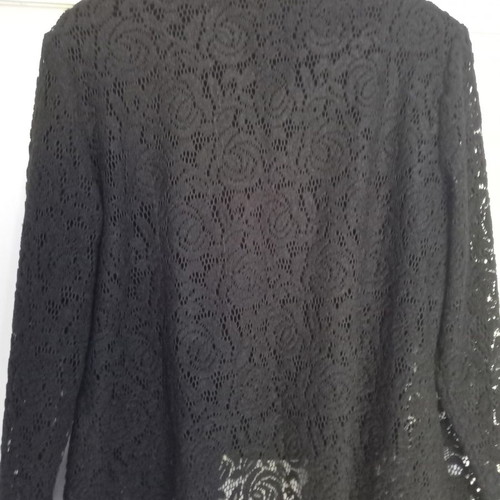 Women's winter black shirt with lace and velvet bust like new, size L