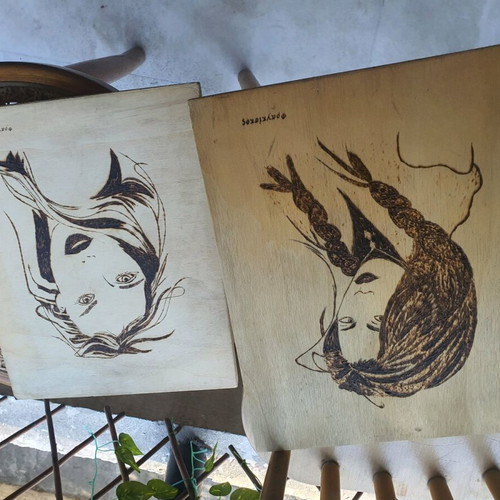 Wooden art frames with female portraits by Fragkiskos, set of 2