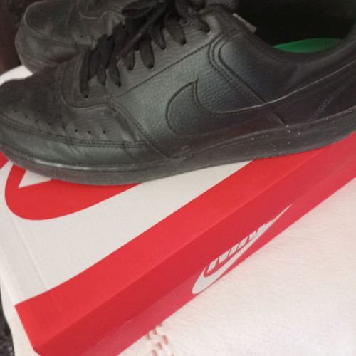 Nike men's casual shoes size 42 like new, black