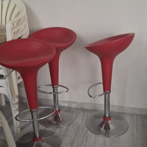 Red stools like new, set of 3