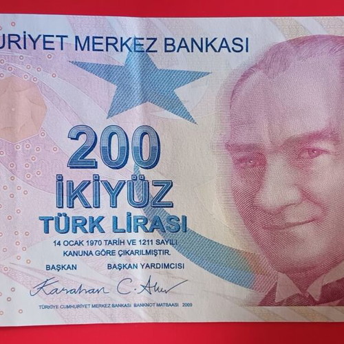 Lot 295 Turkish lira banknotes used