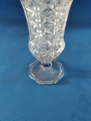 Vintage glass vase like new