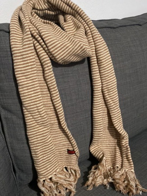 Striped scarf like new, beige