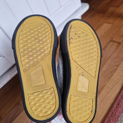 Gray fabric sneakers for boys size 27 like new