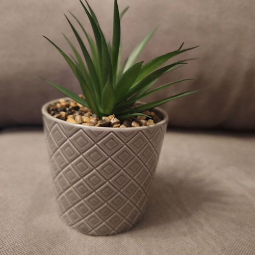Decorative flowerpot like new with artificial greenery