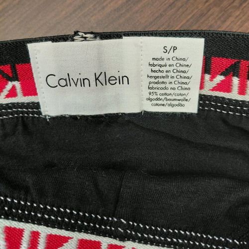 Calvin Klein men's briefs size S new, pack of 2, black and white