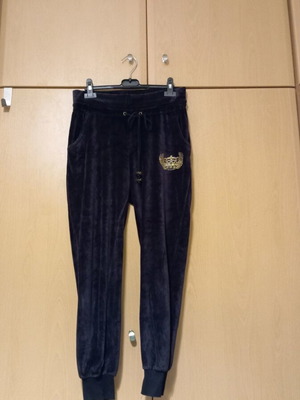 Bershka velvet pants size M like new, black with gold detail