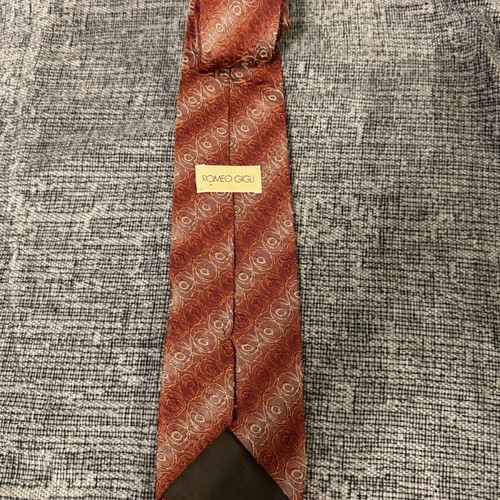 Romeo Gigli tie like new