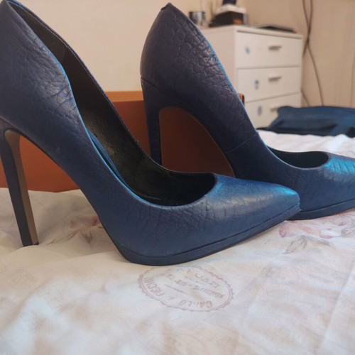 Aldo blue high heels size 37 like new