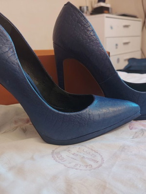 Aldo μπλε γόβες νούμερο 37 σαν καινούργιες