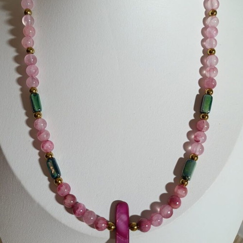 Pink Psithyros Necklace new, pink and green harmony