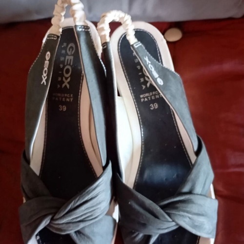Geox women's sandals size 39 used, gray, platform style