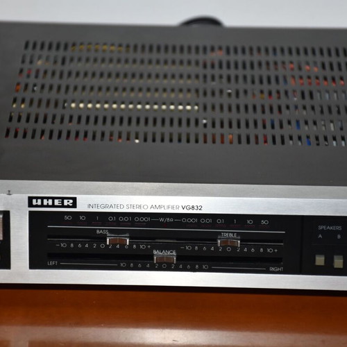 Uher VG832 integrated amplifier used with phono input