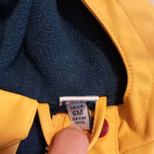TucTuc waterproof baby jacket 68 cm 6 months with fleece lining like new
