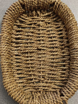 Small wicker basket like new