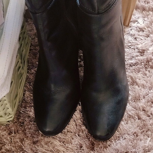 Women's leather boots black size 38 like new