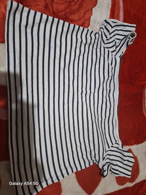 Women's top used, white and blue, one size