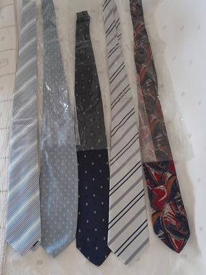 Set of 5 new multicolor ties