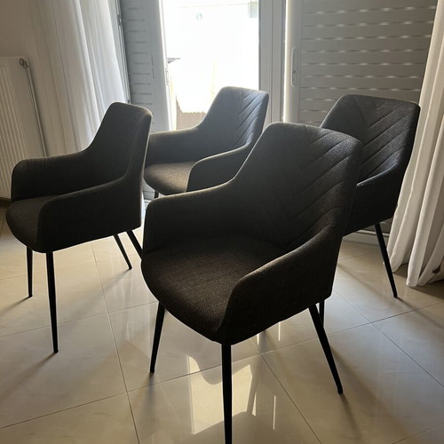Chairs set of 4 new condition