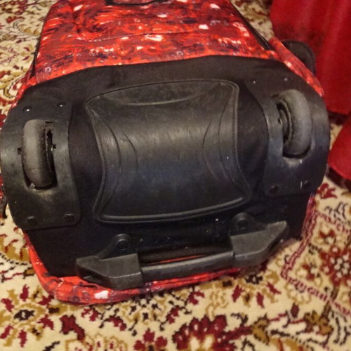 Pollo school bag like new with 5 compartments and wheels
