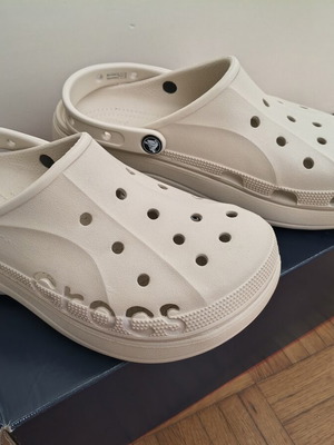 Crocs slippers size 41 like new, beige