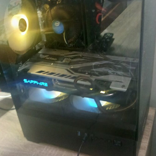 Gaming PC 9th Gen Intel I3 9100F, RX 570 Sapphire Nitro, 16GB RAM, SSD 128GB, HDD 1TB like new