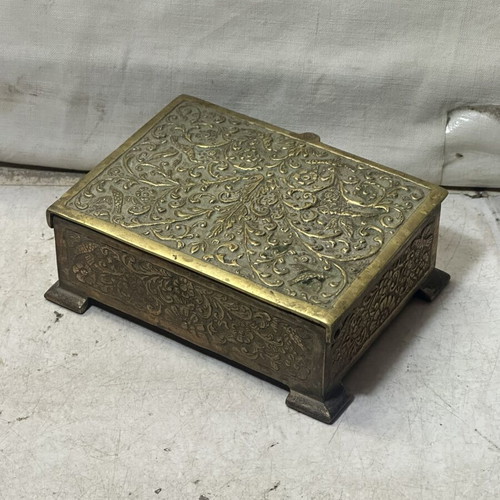 Traditional Gianniotiki brass jewelry box used with embossed decoration