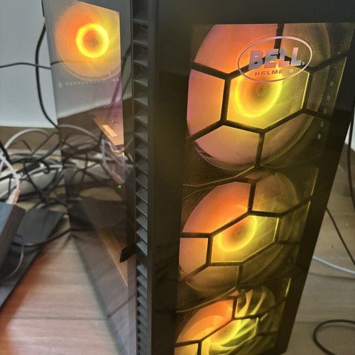 Desktop Ryzen 5 7600 with 32GB RAM, RTX4060, 1TB NVMe and 1TB SSD like new