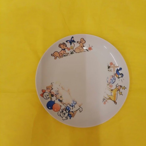 Vintage Ionia children's porcelain dinnerware set used, 3 pieces