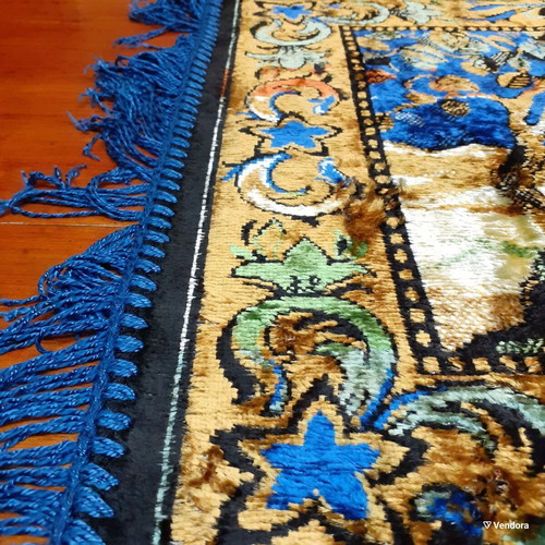 Tapestry and embroidery used, pack of 2 with tiger and lion design