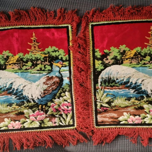 Vintage cushions set of 4 two designs velvet like new