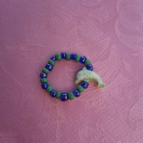 Elastic ring with beads like new, blue and green