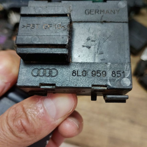 Audi A3 S3 8L electric window switch 8L0959851