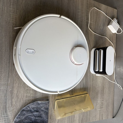 Xiaomi Mi Robot Vacuum-Mop P like new