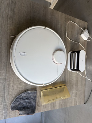 Xiaomi Mi Robot Vacuum-Mop P like new