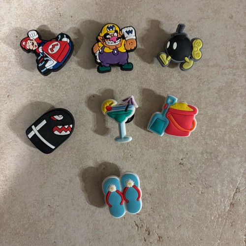 Crocs Mario pins like new, multicolored